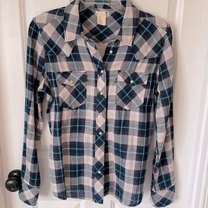 Levi’s button up plaid shirt